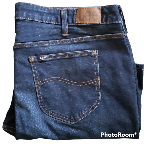 Lee Womens Regular Fit Summer Bermuda Midrise Dark Wash Jean Shorts Size 22M - Picture 3 of 8